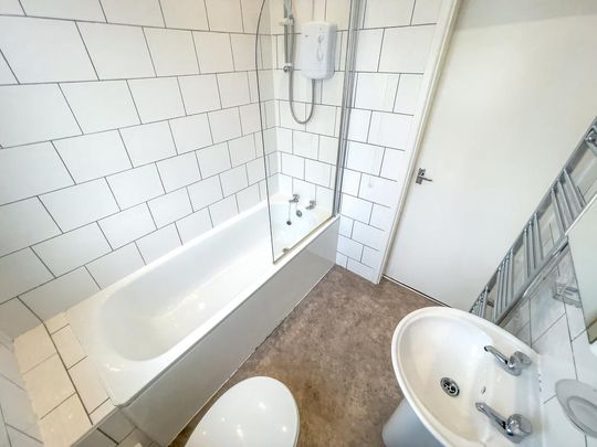 4 bedroom house to rent - Photo 1