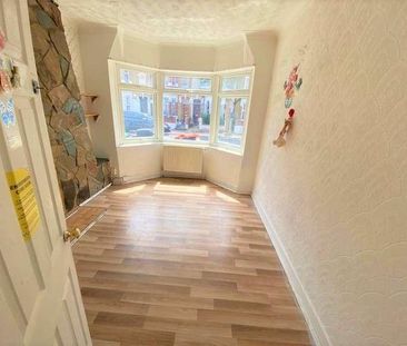 Mitcham Road, London, E6 - Photo 3