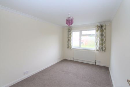 Parkfield, Busbridge, Godalming, Surrey, GU7 - Photo 3