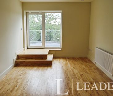 2 bedroom flat to rent Peartree House, Harlow - Photo 3