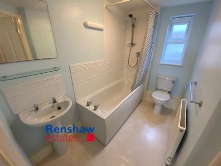 2 bedroom flat to rent - Photo 3