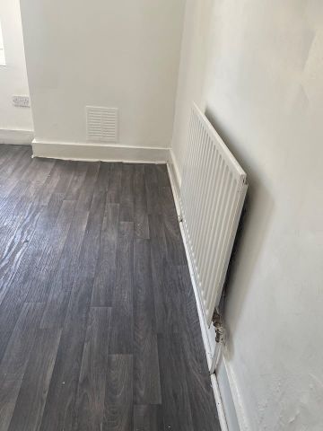 2 Bed Flat, Cobden Road, SE25 - Photo 5