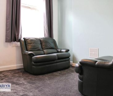 4 bedroom terraced house to rent - Photo 2