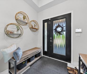 For Lease - 138 Gristone Crescent, Toronto, Ontario - Photo 1