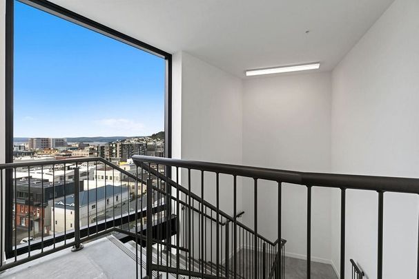 1-Bedroom Apartment in Sunset West Wellington City - Photo 1