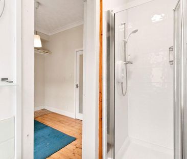 1 Bed Flat - Photo 5