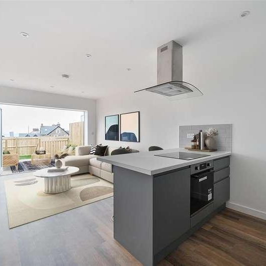 Trenance View, Newquay, TR7 - Photo 1