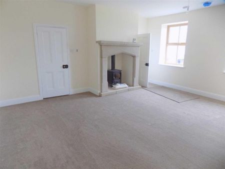 3 bedroom semi-detached house to rent - Photo 3