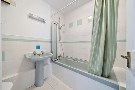 Lady Booth Road, Kingston Upon Thames, Surrey, KT1 - Photo 4