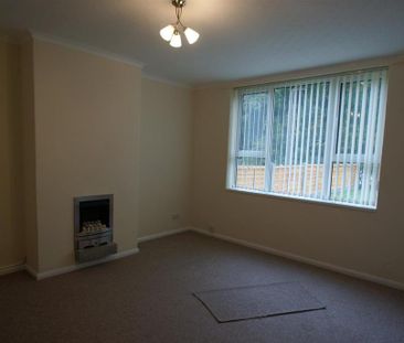 2 bedroom semi-detached house to rent - Photo 2