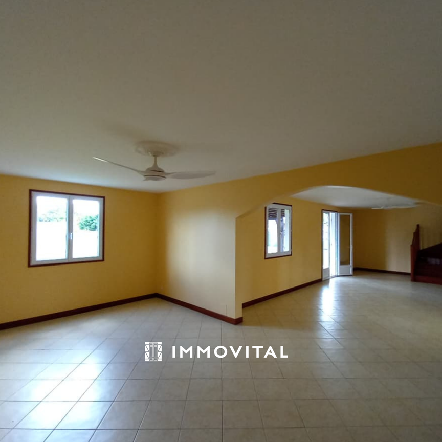 Location Maison 5 pièces 150m² STE ANNE 97180 - Photo 1