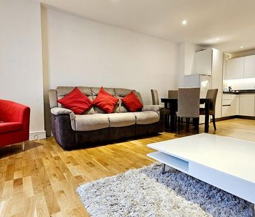 3 bedroom flat to rent - Photo 3