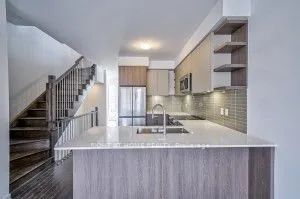 Condo Townhouse For Lease | C8459986 - Photo 1