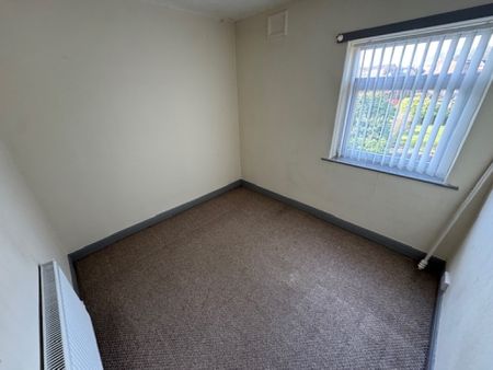 2 Bedroom Town House - Photo 2