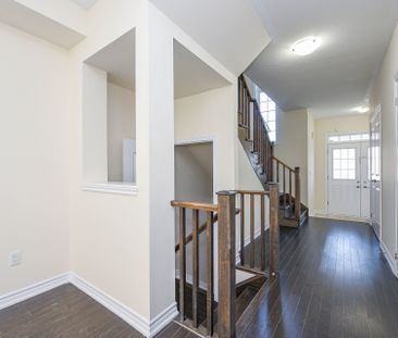 For Lease - 18 Cohoe Street, Brampton, Ontario - Photo 6