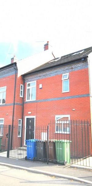 1 bedroom in a house share to rent - Photo 1