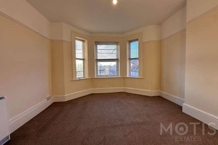 Longford Terrace, Folkestone, CT20 - Photo 2