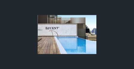 Superb, modern 1 bedroom apartment with parking - Photo 3