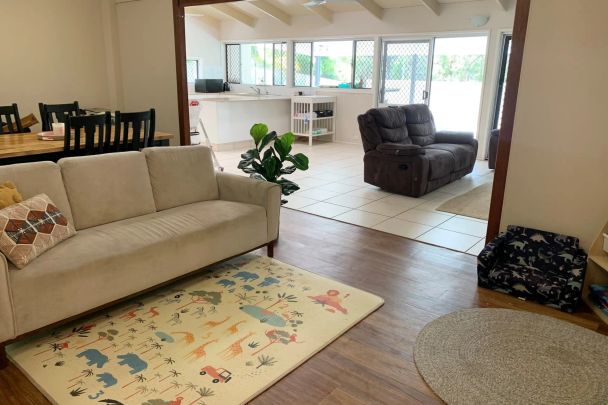 Minutes to Beach & Shops - Photo 1