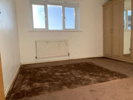 2 bedroom semi-detached house to rent - Photo 4