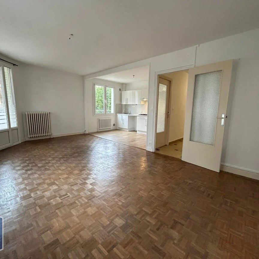 Appartement à louer 3 pièces 76.07m² - Photo 1