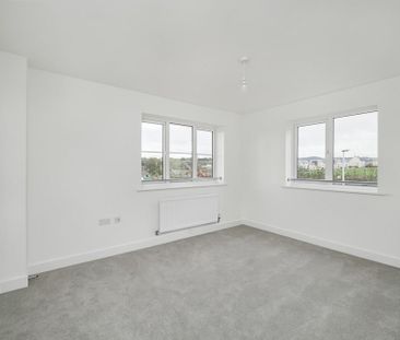 3 bedroom detached house to rent - Photo 4