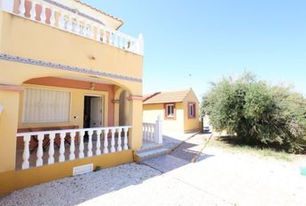 Adosado en la Regia . Temporada larga.