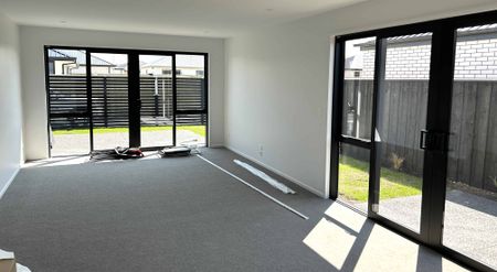 New 4 Bedroom Home - Photo 3