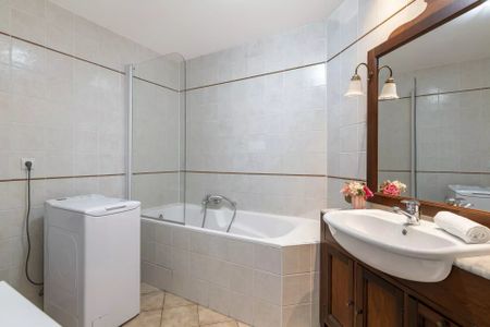 Location Appartement 2 pièces 50m² NICE 06000 - Photo 4