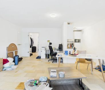 Moderne 2-Zimmer-Erdgeschosswohnung inklusive Einbauküche, Tiefgara... - Foto 1
