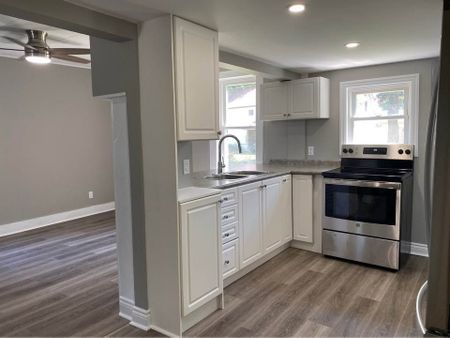 For Lease - 474 Lakeshore Road, Fort Erie, Ontario - Photo 3