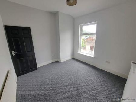 2 bedroom property to rent in St Helens - Photo 2