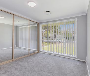 Large yard, close to school and shops - Photo 2