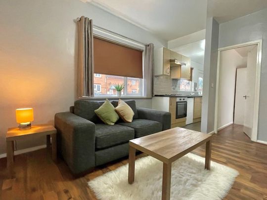 1 Bed Flat, Victoria Park Avenue, LS13 - Photo 1