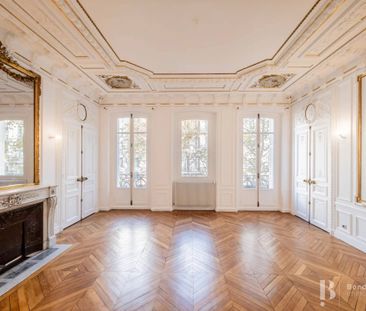 Rental Apartment Paris 7th Saint-Thomas-d'Aquin - Photo 3