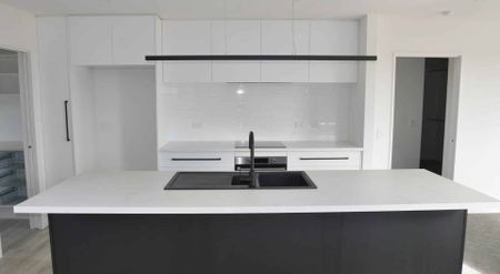 ROLLESTON - 4 BEDROOMS, 2 BATHROOMS, 2 HEATPUMPS, DOUBLE INTERNAL ACCESS GARAGE - Photo 4