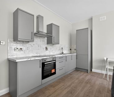 Apt 2 56 Myrtlefield Park, BELFAST, BT9 6NF - Photo 1