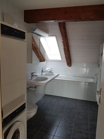 "Charmante Maisonette-Wohnung in Wil" - Photo 2