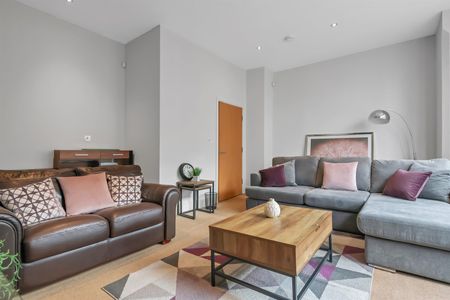 Oriel Chambers, Nottingham, NG1 2DP - Photo 2