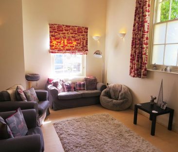 1 bedroom detached house to rent - Photo 2