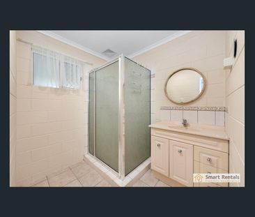 Comfortable Living in a Convenient Location - Photo 4