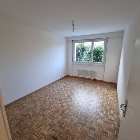 Nice 2 room apartment renovated ideally located in the center of the village - Photo 3