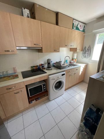 Location Appartement 3 pièces 68m² - Photo 4