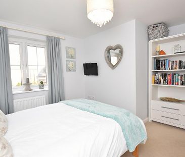 4 bedroom detached house to rent - Photo 5