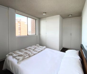 “Beachfront Bliss in the Heart of St Kilda – Just in Time for Summe... - Photo 5