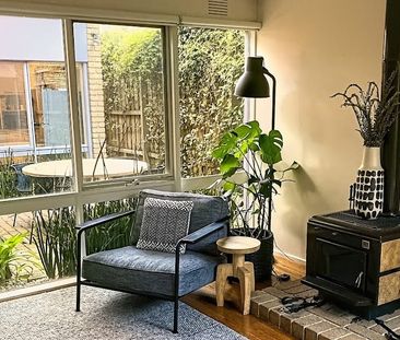 19 Seaview Cres, Black Rock VIC 3193 - House For Rent | Domain - Photo 3