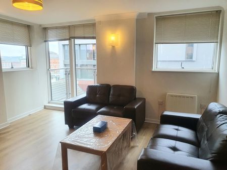 2 Bed Flat, Icon House, RG1 - Photo 4