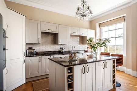 3 bedroom apartment to rent - Photo 4