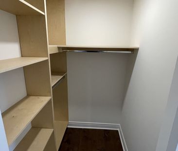 For Lease - 94 Lensmith Drive Unit# Unit A, Aurora, Ontario - Photo 5