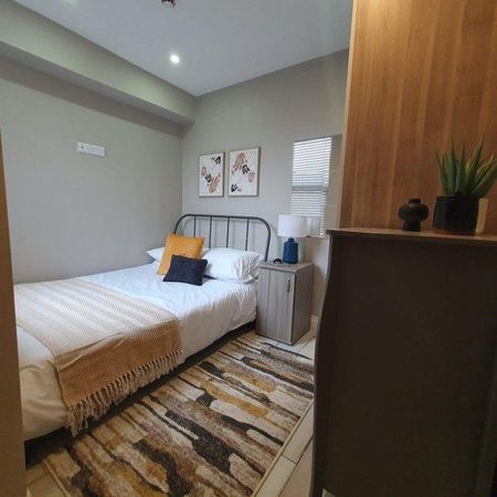 8 bedroom house share to rent - Photo 4